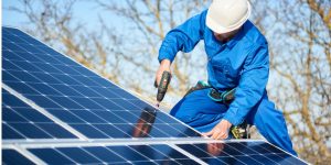 Installation Maintenance Panneaux Solaires Photovoltaïques à Saint-Eloy-de-Gy